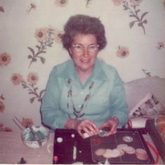 1973 Christmas Cookie Decorating