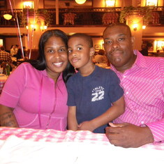 Tee bday 8/2010 Maggiano's