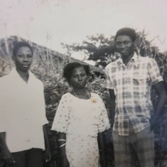 Akin, Felicia & laotan - 1978