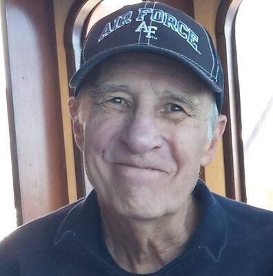 Alan Mills