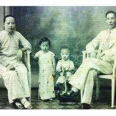 Albert's parents and elder brother and sister in the middle