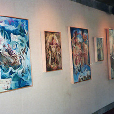gallery-showing-one-sm