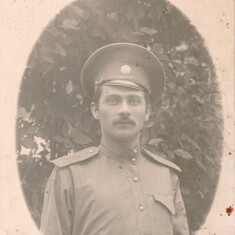 1916?, Старший брат деда Копель - выкрест, военный музыкант. По слухам рано умер. Мало инфорmации. Может быть темная история, из за большевицкого переворота скрывалась.