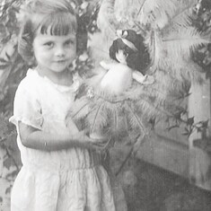 Early 1920's.  Alice as a little girl in Florida.