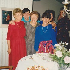 Alice's 65th birthday/retirement at sister Cathy Platt's house Toronto, Ontario - September 1987
left to right: Alice, Eric, Cathy, Gail, Bunny