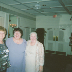 The Three Amigos! (or would that be more correctly Tres Amigas?) - Maddy Noto, Mom, and Rosie Murray at our wedding, March 2005