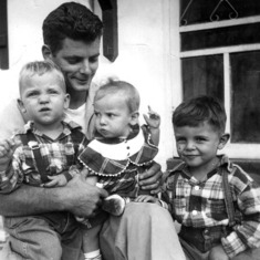 Al with Tommy, Nancy and Buddy (Fall 1952)