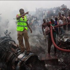 http://www.dailymail.co.uk/news/article-2154149/Nigeria-plane-crash-kills-ALL-153-passengers-board-Dana-Air-flight.html