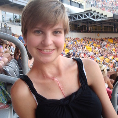 Waiting for Taylor Swift to come on at Heinz Field, June 2011