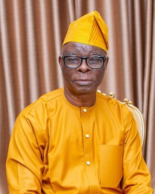 Amos Olushola Olorunpomi (JP)