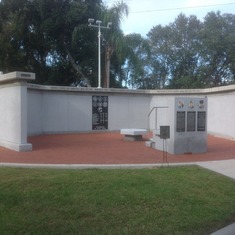 Veterans Memorial at Fountain Park, Leesburg, Florida- see Stories