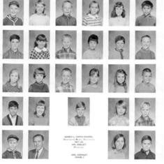 3rd Grade class - Andy in right bottom corner and Jerry in left bottom corner ...both of us holding up the class  :-)