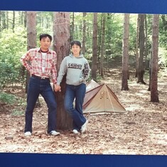 1987年暑假， 在纽约Finger Lakes 国家公园野营