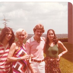 Mom, Shelly Lorie & Scott 1976