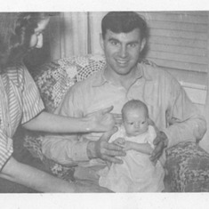 037 Mom and Dad holding Debbie