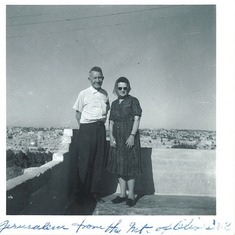 043 Dear friends of our parents, Walter and Annie Schmidt