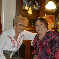 Auntie Gisela & Annie 2011