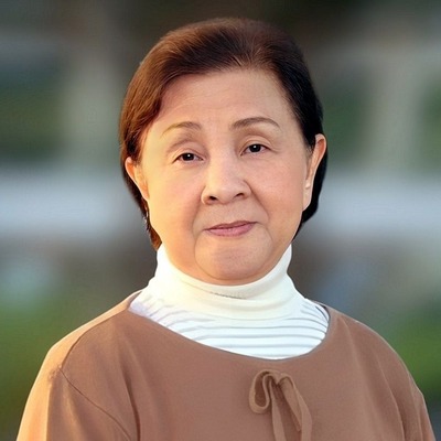 Annie ( 錦惠） Yen Lin (顏林)