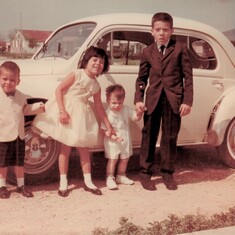 Todd, Gina, Cousin, Wes and Mom's Car