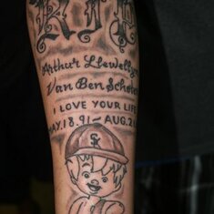 A really nice memorial tattoo for Artie.