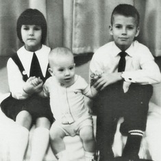 Arvin's youngest son, Brent, was born April 10, 1964.  This was the first Christmas photo of all three kids - Cindy, Brent and Allan.