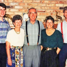 Arvin & Bev Hagen family (1993).  Ready for the professional portrait.