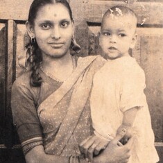 बहन अरूणलता गर्ग के साथ अतुल कुमार गुप्ता 