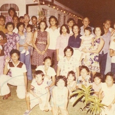 The extended Llorente family, with the Ricarforts and Pillar Village neighbors.