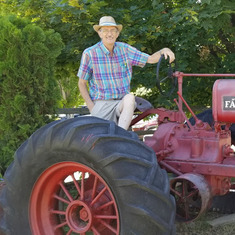 Love those old tractors at Davison Farm August 2018