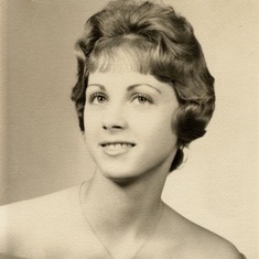 Barbara Benyak 1962 (18 years old)