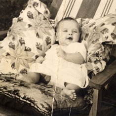 Barbara Benyak October 1944 (7 months old)