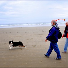 Barry and Ev on Oregon beach with Max 2007
