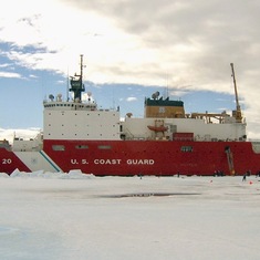 USGS ship Healy during 2004 SBI cruise in Arctic Ocean