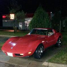 Barry's awesome '75 Vette!