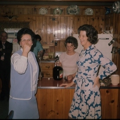 Marie Murphy, Bea & Gloria Conner 1971