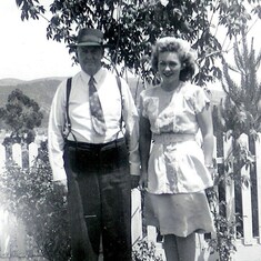 1946 Huntley, Arthur H & daughter Bunny