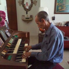 Dad Organ 2011
