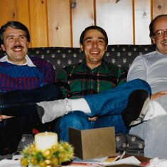 Bernie with Turkeys Larry Hettick and Wart Laird in Eugene, Christmas 88