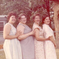 1967 Mother & Sisters