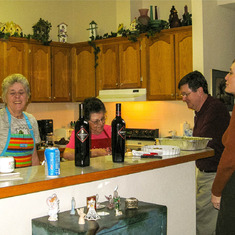 Wilma, John, Lois, Mom - Thanksgiving 2007