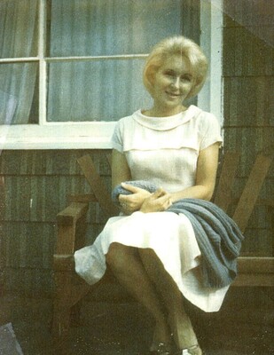 Beth (Elberta) K Lamont