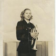 Mom - Band (1945-47)
