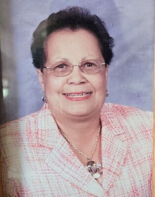 Betty J Proctor