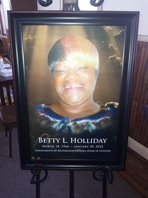 Betty Lou Holliday