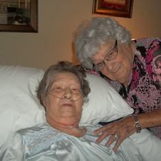 mom with sister Lou Ella