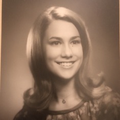 Beverly's High school senior photo