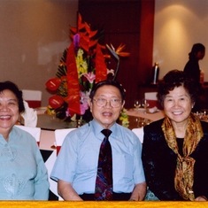 With sister Feng Qing, a special trip for Bing's 70th Birthday