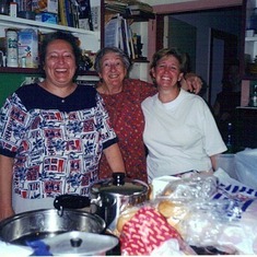 Heather, Mommy & Tanya - Oct 2000
