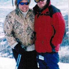 Cindy and Bob, skiing