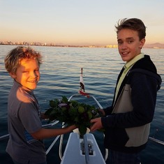 Max & Ian toss wreath